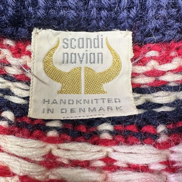Vintage Scandinavian Hand-Knit Wool Cardigan Norway Style Nordic Sweater M - Picture 6 of 7